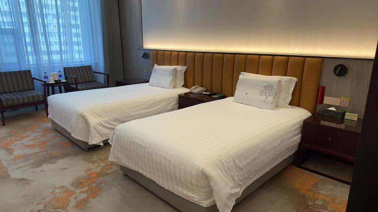 Beijing Jingyi Hotel Esterno foto