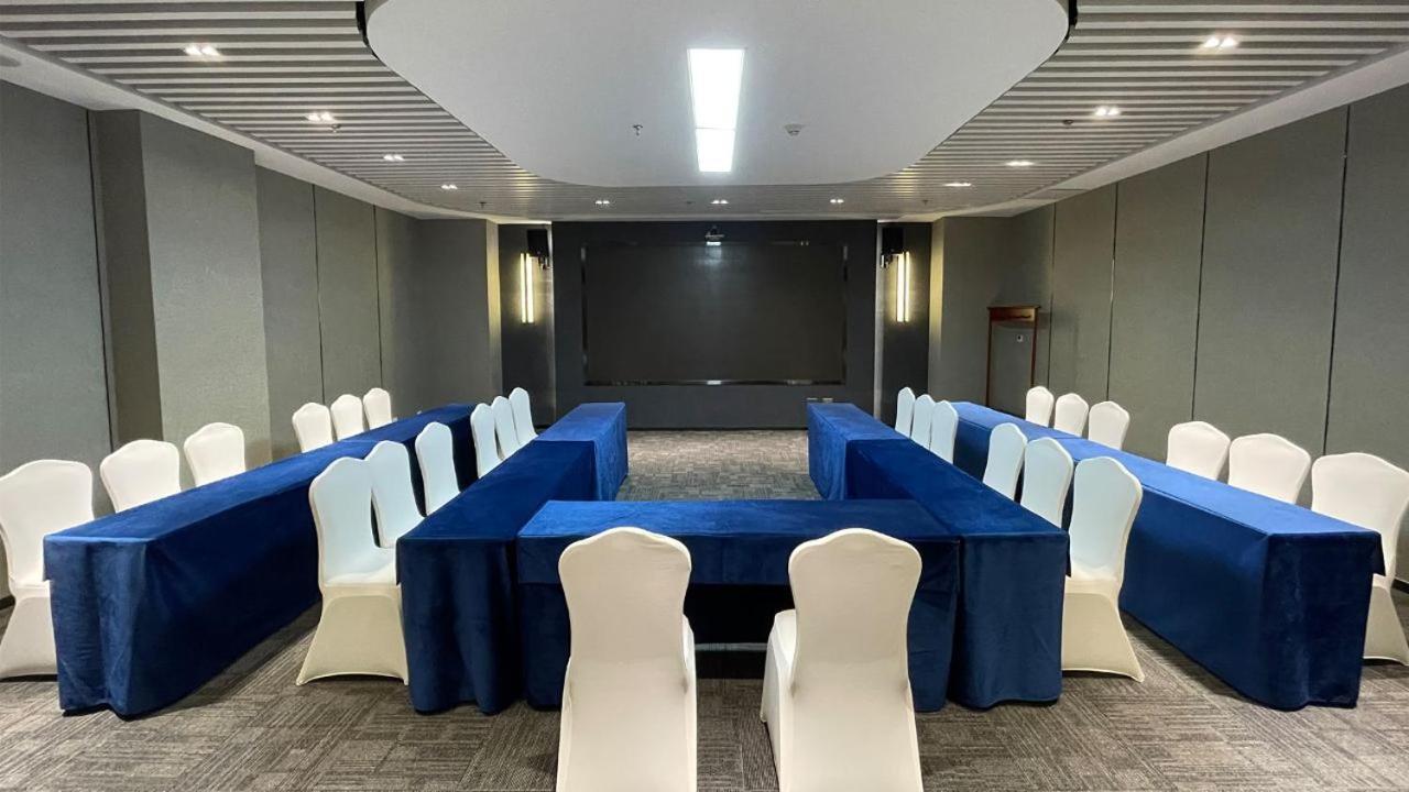 Beijing Jingyi Hotel Esterno foto